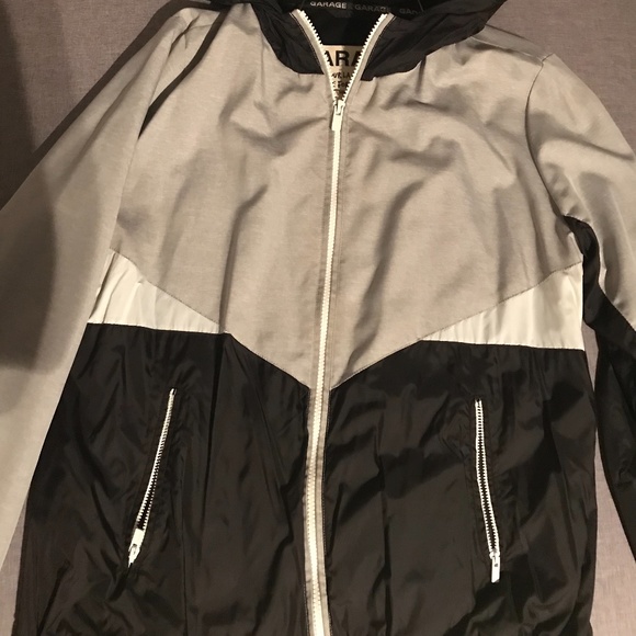 garage windbreaker